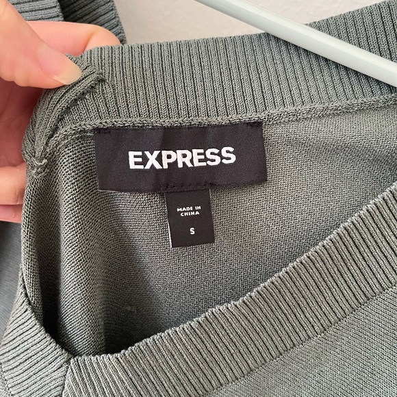 Express Small Sweater - Picture 5 of 7